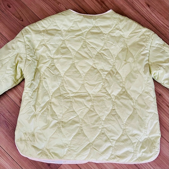 Lime Green Quilted Jacket - Picture 5 of 14